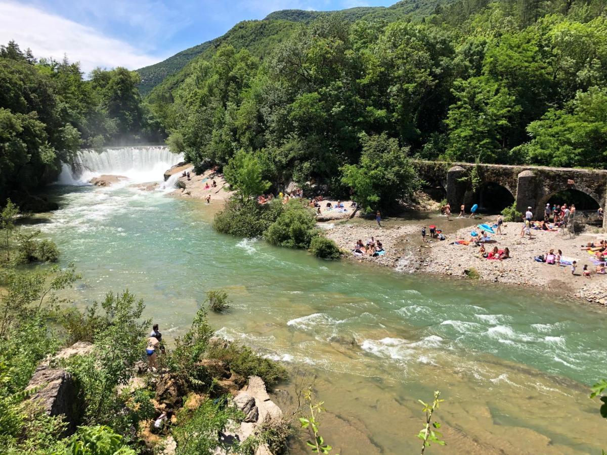 Retour Aux Sources Villa Sauve Luaran gambar